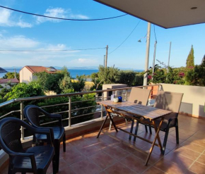 Serenity apartment-Ground floor-Sea view- sea 150m away